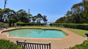 Fathoms 18 with pool